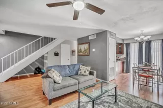 Photo #5: 6384555 Listing 