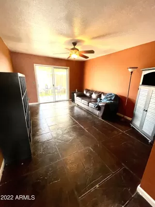 Photo #5: 6384606 Listing 