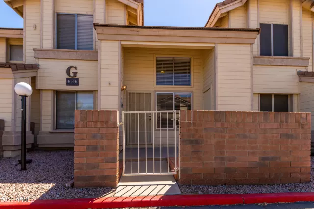 MLS: 6384610 Condo For Sale