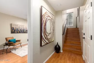 Photo #2: 6384729 Listing