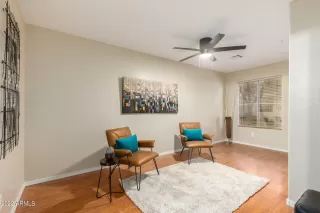 Photo #4: 6384729 Listing