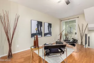 Photo #6: 6384729 Listing