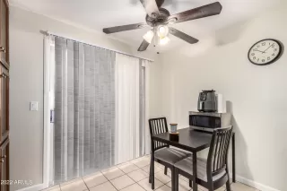 Photo #6: 6384797 Listing