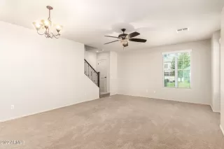Photo #5: 6384987 Listing 