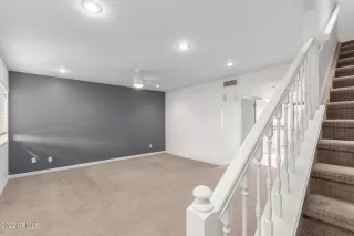 Photo #3: 6385003 Listing