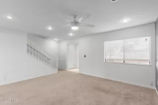 Photo #5: 6385003 Listing