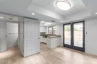 Photo #6: 6385003 Listing