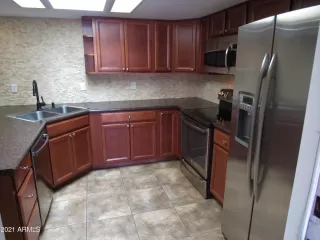 Photo #2: 6385105 Listing 