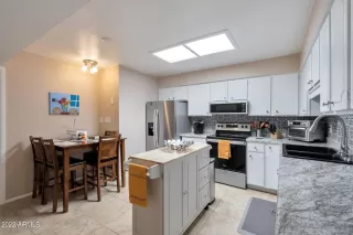 Photo #3: 6385212 Listing 