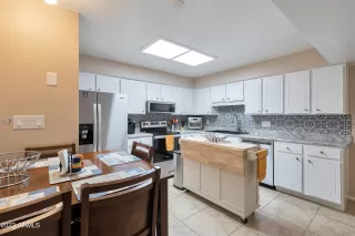 Photo #4: 6385212 Listing 