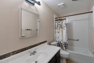 Photo #6: 6385212 Listing 