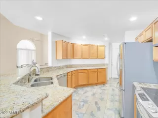 Photo #1: 6385244 Listing 