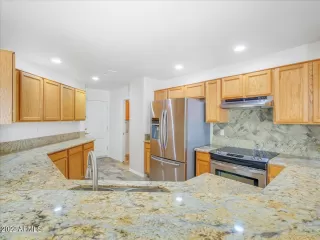 Photo #2: 6385244 Listing 