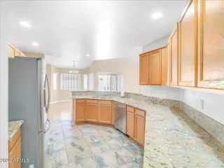 Photo #4: 6385244 Listing 