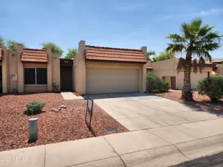 Photo #4: 6385433 Listing