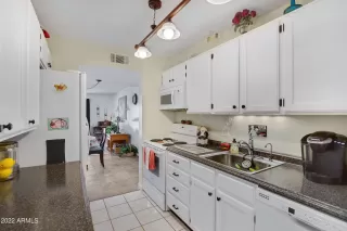 Photo #3: 6385437 Listing