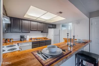 Photo #3: 6385463 Listing 