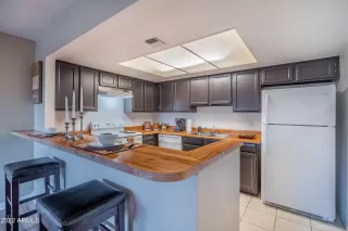 Photo #4: 6385463 Listing 