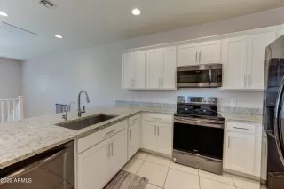 Photo #4: 6385472 Listing