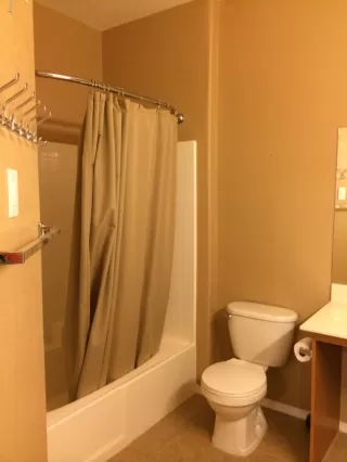 Photo #6: 6385581 Listing