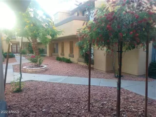 Photo #4: 6386128 Listing