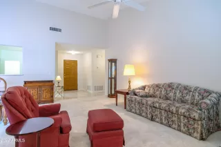 Photo #6: 6386259 Listing