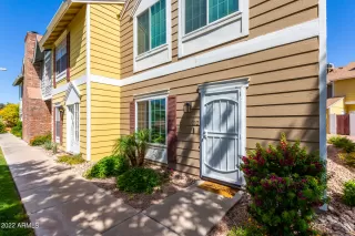 Photo #3: 6386298 Listing