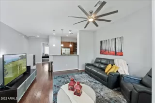 Photo #4: 6386510 Listing