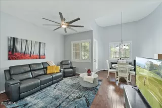 Photo #6: 6386510 Listing