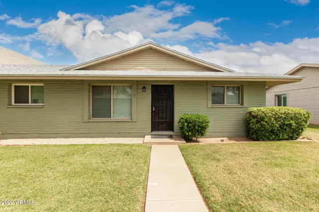 MLS: 6386536 Condo For Sale