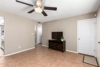 Photo #3: 6386536 Listing 