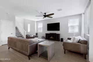 Photo #5: 6386620 Listing