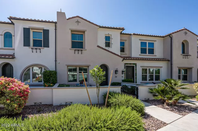 MLS: 6386669 Condo For Sale