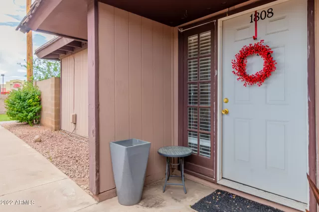 MLS: 6386670 Condo For Sale