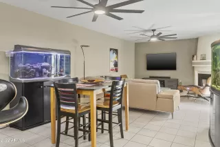 Photo #4: 6386709 Listing