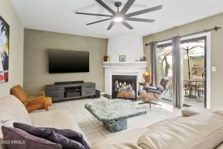 Photo #6: 6386709 Listing