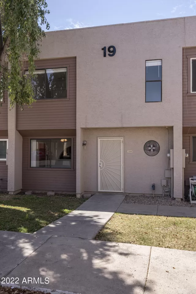 MLS: 6386763 Condo For Sale