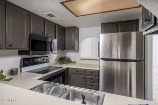 Photo #2: 6386763 Listing