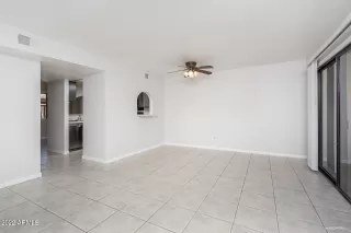 Photo #4: 6386763 Listing