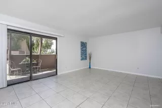 Photo #6: 6386763 Listing