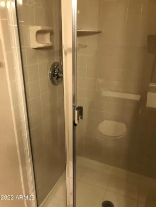 Photo #5: 6387146 Listing