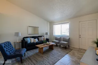 Photo #6: 6387195 Listing 