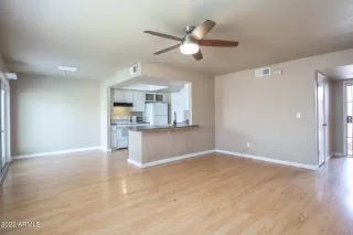 Photo #6: 6387232 Listing