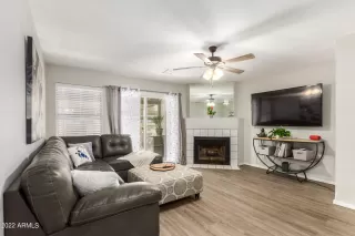 Photo #4: 6387289 Listing