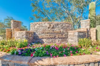 Photo #4: 6387300 Listing