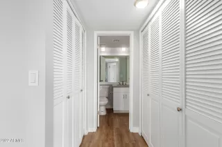 Photo #5: 6387316 Listing