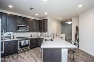 Photo #4: 6387330 Listing 