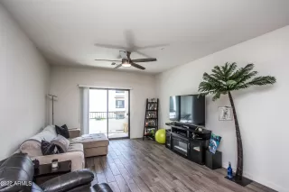 Photo #6: 6387330 Listing 
