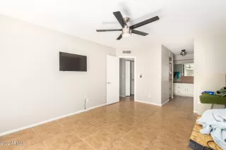 Photo #6: 6387412 Listing