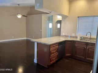 Photo #2: 6387534 Listing